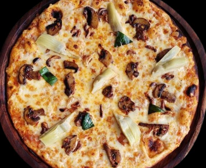 Pizza Capricciosa (Neapolitan)